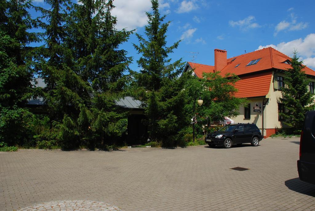 Pensjonat U Kota Wasyla Chodzież Exterior foto